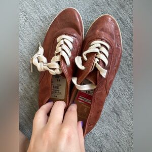 Frye Women's Sneakers in Brown and Cream